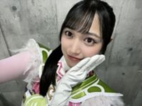 「早すぎて見えない…」ピンクビキニで〝回し蹴り〟アイドル投稿に「お見事です！」「素晴らしい体幹」