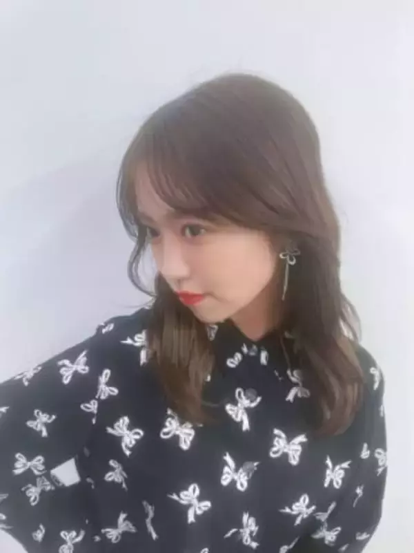 「毛先のギザギザが…」「どんどん大人に」ウルフカットで〝激変〟子役出身26歳女優の近影に反響「これは来たわ」