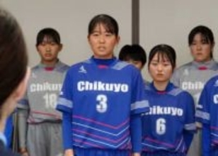 「粘り強いプレーで最後まで全力」筑陽学園女子サッカー部が宣言　29日開幕の全日本高校女子選手権で8強目指す選手らが福岡県庁訪問