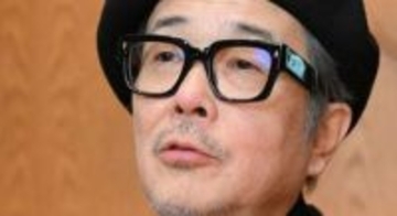 〝女子旅〟満喫！「ほぼ同棲」人気アーティストと故郷で笑顔のリリー・フランキーが話題「こんな大人、とにかく最高じゃないか!」「このコンビめっちゃ好きです」