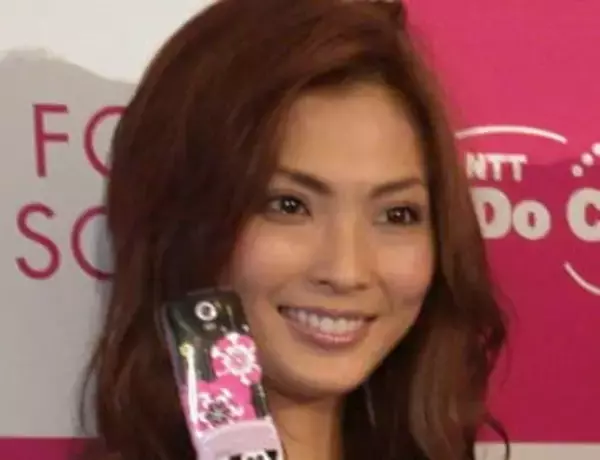 「どうしたの？」〝エビちゃんもえちゃん〟ブームから24年…2児のママ、押切もえ〝45歳最新ビジュ〟に反響「誰？と思ったら…」「とても好感が持てる」