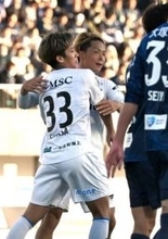 値千金の昇格弾も…流した涙は「悔しさですね」V・ファーレン長崎を再びJ1へ導いた30歳MFが喜べなかった理由