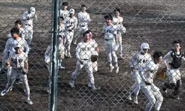 大分県トップの進学校が17年ぶり勝利で8強進出　練習後に塾にも通う4番が5打点の活躍【高校野球春季九州大会】