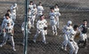 大分県トップの進学校が17年ぶり勝利で8強進出　練習後に塾にも通う4番が5打点の活躍【高校野球春季九州大会】