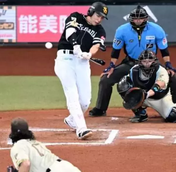 1試合平均「7.3」得点　ソフトバンク、圧倒的攻撃力で日本ハムとの前半戦は12勝2敗で貯金「10」　14試合で計102得点