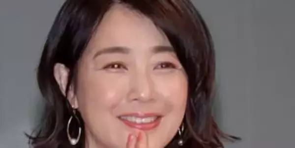 「ん？」エリート官僚との再婚から7年…元清純派アイドル〝雰囲気激変〟57歳・菊池桃子の最新姿に衝撃！「新鮮」「ワイルドだろ〜」