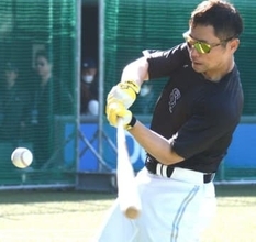 「まだベストではない」　昨年11月に腰手術のソフトバンク中村晃、ファーム施設で調整中