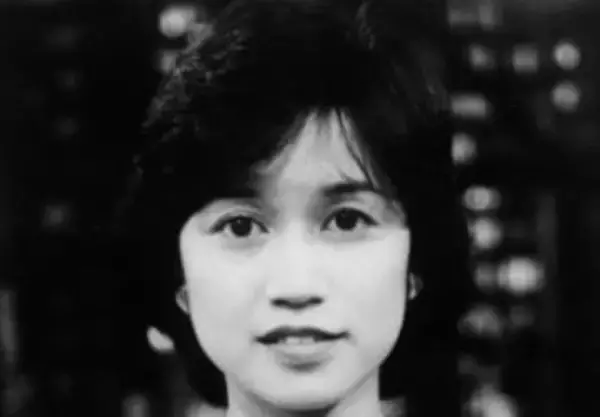 「えっ！ミスDJの？」〝やるっきゃない！〟で一世風靡！人気ラジオパーソナリティ近影に「うぉ～！千倉真理さん！」「私の青春や！！」「素敵なW真理さん」飯島真理との2ショット