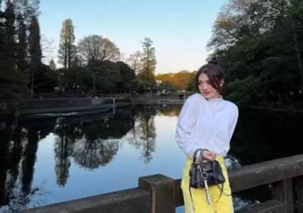 「横顔がお母さんに似て...」〝高校教科書〟にも取り上げられた井手上漠...横顔ずらりショットに注目の声「雰囲気が...」「芸術的」