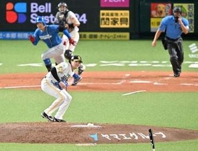 ヒヤリ　ソフトバンク上沢直之、折れたバットが左手を直撃　大事に至らずそのまま続投