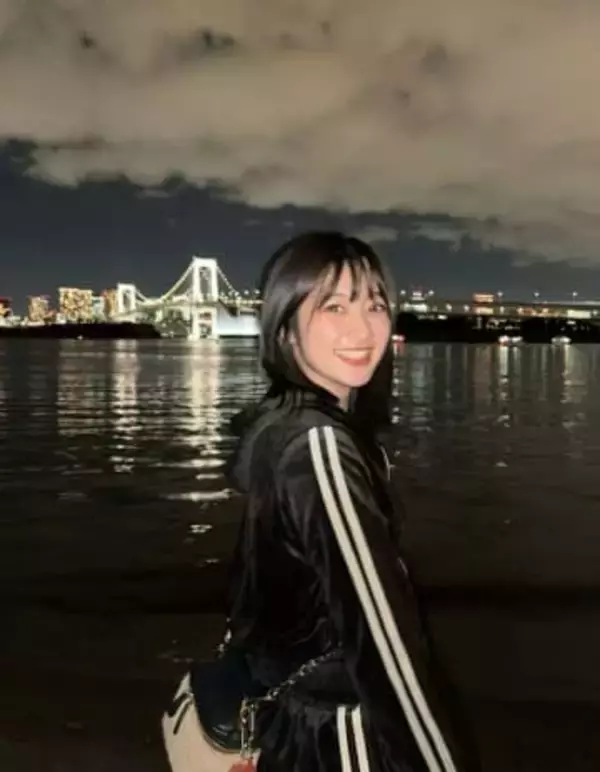 「生足ですか？寒くない？」久々〝足出し〟姿公開の20歳・宝持沙那に「もぉーたまらん！」の声