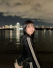 「生足ですか？寒くない？」久々〝足出し〟姿公開の20歳・宝持沙那に「もぉーたまらん！」の声