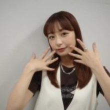 「こんな先生いたら血圧上がるわ」〝セレブ女医〟役白衣オフショット公開の宇垣美里に反響「白衣姿もお似合いです」「病も吹き飛ぶ」