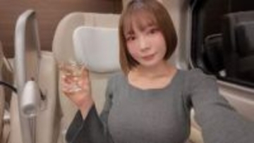 「ハミ出てる」〝ゆるゆるタンクトップ〟無防備ショットの南雲るいに「ありがたやー」「最高です」