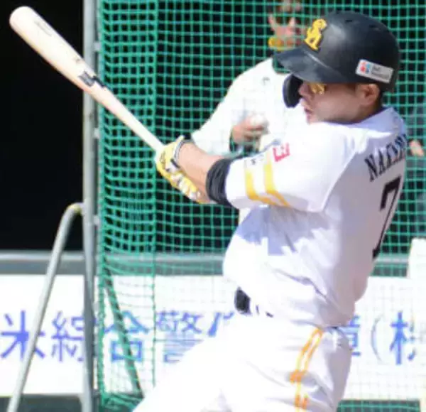 ソフトバンク中村晃、術後初めてライブBPで打撃　「いい練習になった」