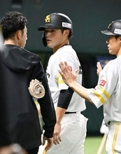 「何かおかしいなと思って」「選手生命が断たれたら元も子もない」ソフトバンク山本恵大の〝異変〟察知した、本多雄一コーチの冷静な判断