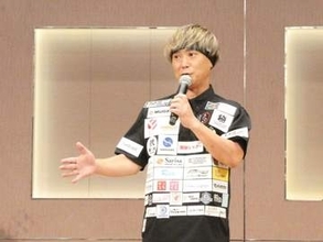 契約解除から7年...〝どん底救った相方〟と2ショットのカラテカ入江慎也さん「お二人の絆は本物ですね」「いつかまた2人のネタが見られる日が来るといいな」の声