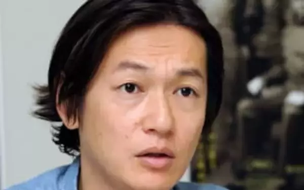 〝ロングひげ激変〟51歳・井浦新の最新ショットに「お髭はどうなって…?体のどこまで…?」「全然誰か分からなかった」「インパクト大」ドラマ偉人役ビジュアルに反響