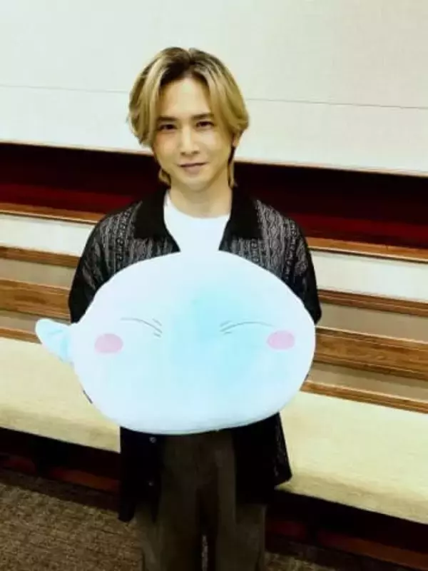 「何このビジュ!?」「これが正体…」電撃婚から2カ月〝激変〟堂本光一の姿に「理解するのに時間が…」「いつもと違う存在感」「魅力的」の声