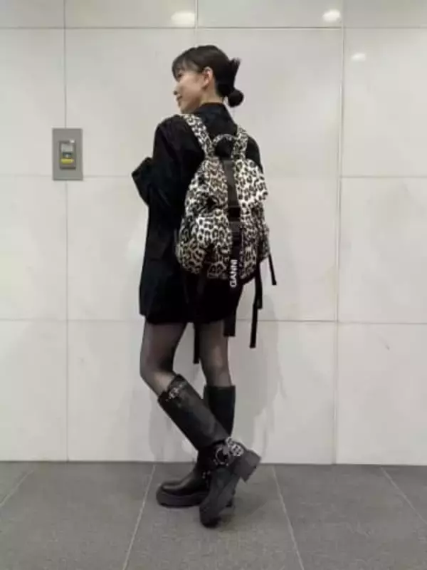 髙安〝遠距離中〟歌手妻とペアルック2ショットが話題「ナイスカップル」「お揃い」「ドキドキした」