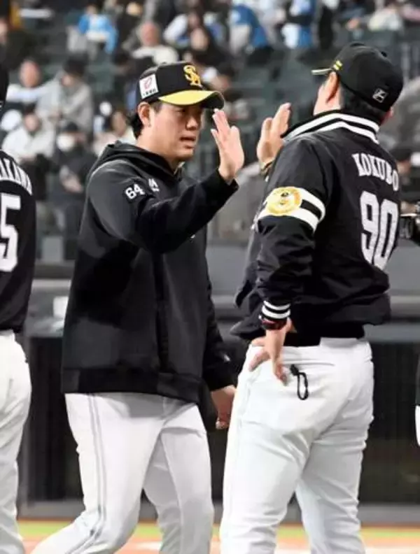 「何といっても上茶谷さまさま」ソフトバンク小久保監督　3回無失点で移籍後初勝利の右腕を大絶賛　危機的リリーフ陣の〝救世主〟に