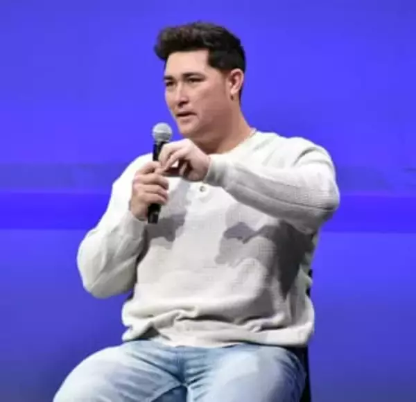 「ただいま」巨人リチャードが福岡でのトークショーに登場　今年の漢字一文字は動物だけど「熊」じゃない