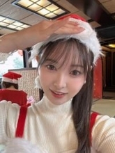 うつ〝卒業〟の兒玉遥〝クリスマスの患者衣〟ショットに「無理しないように頑張って」「何着ても似合うし可愛い」