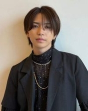 「顔とのギャップが…」元キンプリ岩橋玄樹〝タトゥーびっしり〟ヒロ夏デートショットに「腕にゴリゴリ…」「もうたまらん」「びっくりした」の声