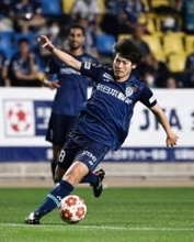 「2つ目の星獲得に貢献できるように」J1アビスパ福岡、FW鶴野怜樹が愛媛から復帰