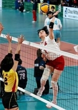 男女のベスト4が決定　男子はV4狙う駿台学園や雄物川、女子は高校2冠目指す金蘭会など進出　準決勝は10日【春高バレー】