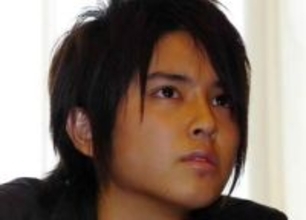 「タトゥー入ってるの??」38歳・手越祐也「イッテQ」復帰も話題…〝腕タトゥー露出〟ライブ写真に反響「肩出しえぐい」「ふわふわな髪型」