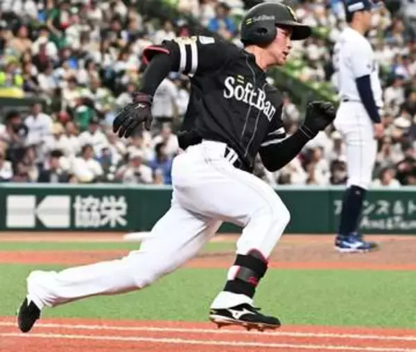 打ってから二塁到達まで7・3秒！　中前二塁打を放ったソフトバンク庄子雄大「一塁回ったときにいけると思った」