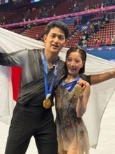 「歓喜のご褒美は格別ですね！」りくりゅう〝お寿司堪能ショット〟に大反響「節制してた分いっぱい食べて」