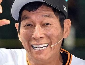 「センスの塊♪」明石家さんまが受け取った〝唯一無二の誕プレ〟に「一生物ですね」「凝ってる」の声！ベテラン女優が贈ったプレゼントが話題