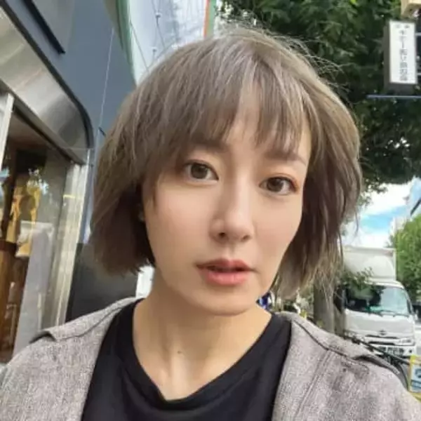 「ことごとく芸能界を…」〝呪いのピンクバイク〟に跨がる大島由香里に反響「いじりすぎると不幸が」「呪いがかかりませんように」