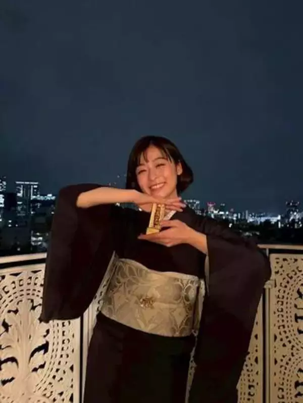 「さすがに一瞬...誰？って」森七菜の全力〝白目〟ショット！「ついズームしちゃった笑」「そゆとこ好き」