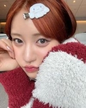 〝デコルテ全開＆ウインク〟で悩殺、ピンク部屋着の王林に「メンコイっスナー」「大人になりすぎだわ」の声