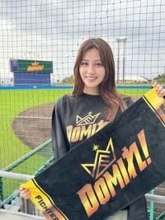 「こんなエプロンあるんだ」グラビア界のゴールデンルーキー、花咲楓香〝大胆エプロン〟姿に反響続々「たまらない」「けしからん」「やば」