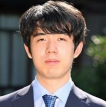 「垢抜けて素敵な青年に」藤井聡太〝23歳の最新姿〟が話題！32歳人気女優との共演に「聡太ニコニコやん」「目尻が下がってかわいい」反響続々