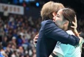 奇跡の大逆転劇にも仁王立ち…窮地の連続でチームをよみがえらせた中田久美監督のメッセージ