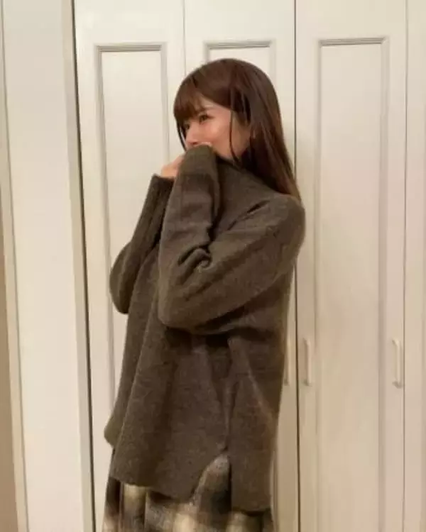 8歳下男性と交際3カ月子連れ再婚＆第2子妊娠中の33歳タレント〝夫顔出し〟お寿司デート姿に「小林礼奈ちゃんの幸せそうな姿見られて嬉しい」「素敵な2人」の声