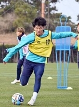 J1福岡、松岡大起に代わるボランチに大学生スタメンの可能性も「ピッチに立ったらアビスパのために」8日に岡山と開幕戦