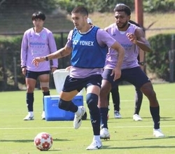 まだ公式戦で出場2試合も「必ずチャンスは来る」アビスパ福岡の元バルサMFロメウ　7日天皇杯＆10日岡山戦に意欲　進む日本への適応