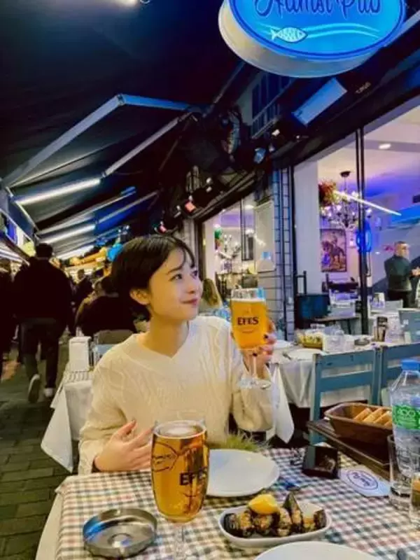 「なんなの…」フジテレビ退社からもうすぐ2年…渡邊渚〝真っ赤な衝撃〟ショットに「大丈夫？」「静養した方が…」の声