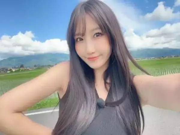 無数の猿がグラドルを強襲…熊谷麻音〝ビックリショット〟に反響「モテモテですね」「自分もかじりつきたい」「サルにも愛されてるね」