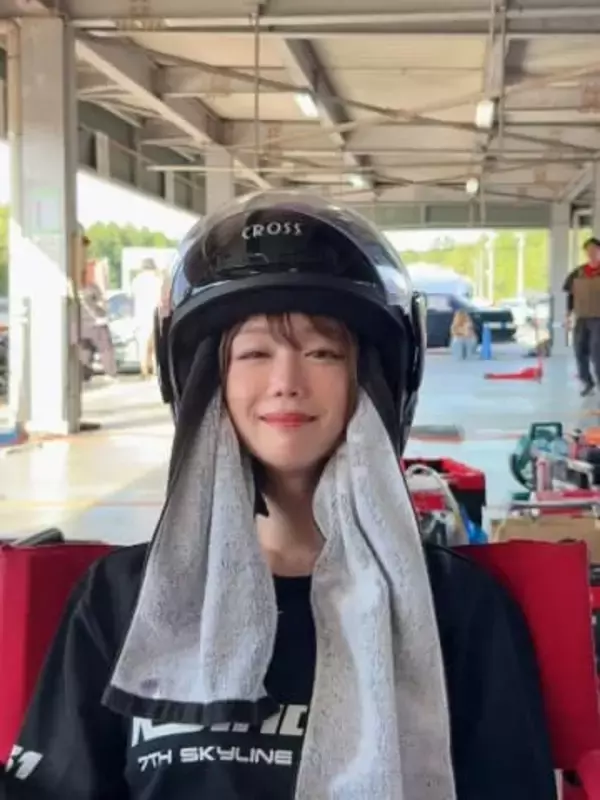 〝元看護士〟グラドルあらた唯、枕抱きしめ大胆ショットに反響「これはヤバすぎ」「反則です」