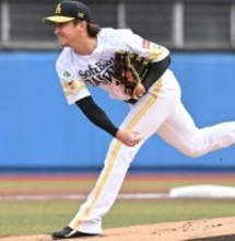 ソフトバンク東浜巨、元女房役の巨人・甲斐拓也からの3連打で手痛い先制点許す　開幕ローテーション入りに正念場