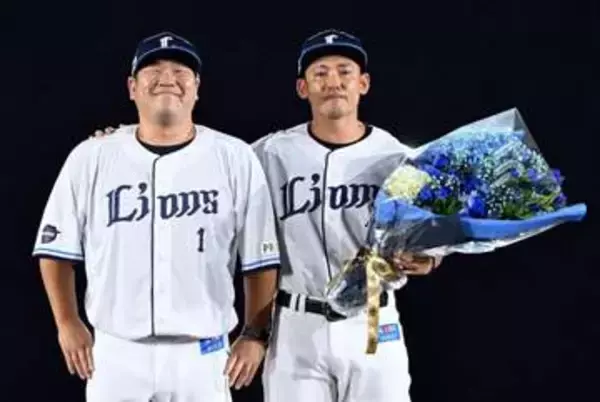 「連れでもあるし、特別な存在」同期で盟友の栗山巧の引退試合終えた中村剛也の思いとは…
