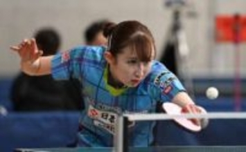 早田ひな、女子シングルス史上4人目の4連覇＆歴代3位タイ5度目の日本一へ逆転で初戦突破【卓球全日本選手権】