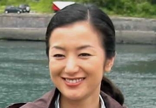 「前髪ある」〝雰囲気がらり〟鈴木京香、58歳の近影に「ときめいております」「いつのまにか前髪作ってる」